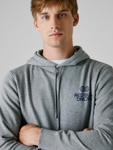 Felpa 'Red Bull Racing x Pepe Jeans' di Red Bull Racing x Pepe Jeans in grigio