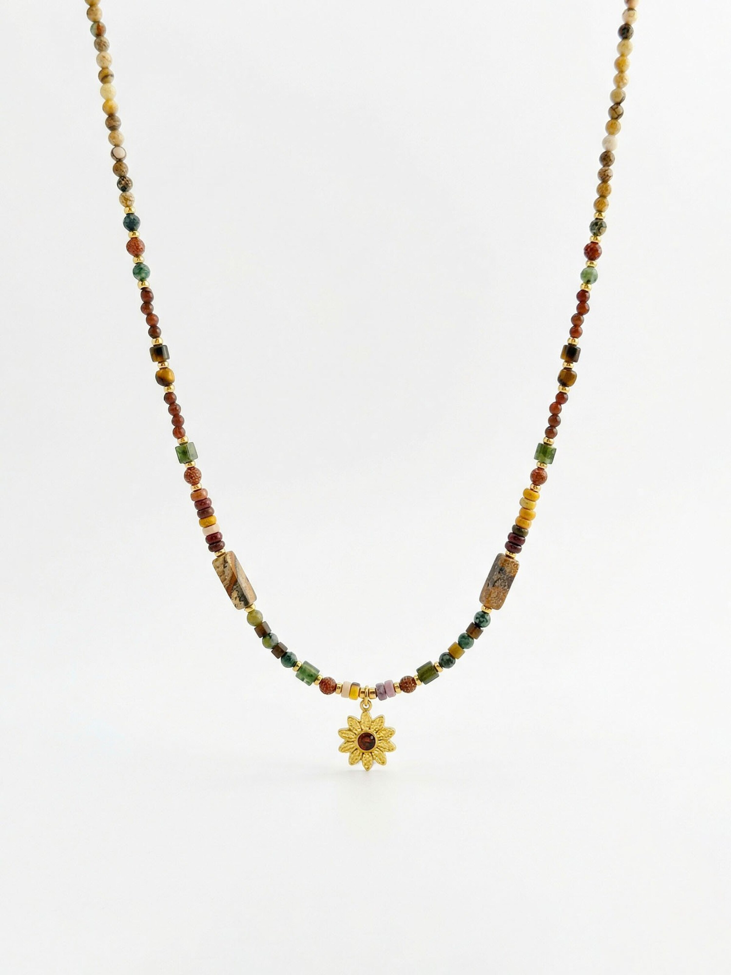 Nemomatheo Necklace 'Earth Bloom' in Gold