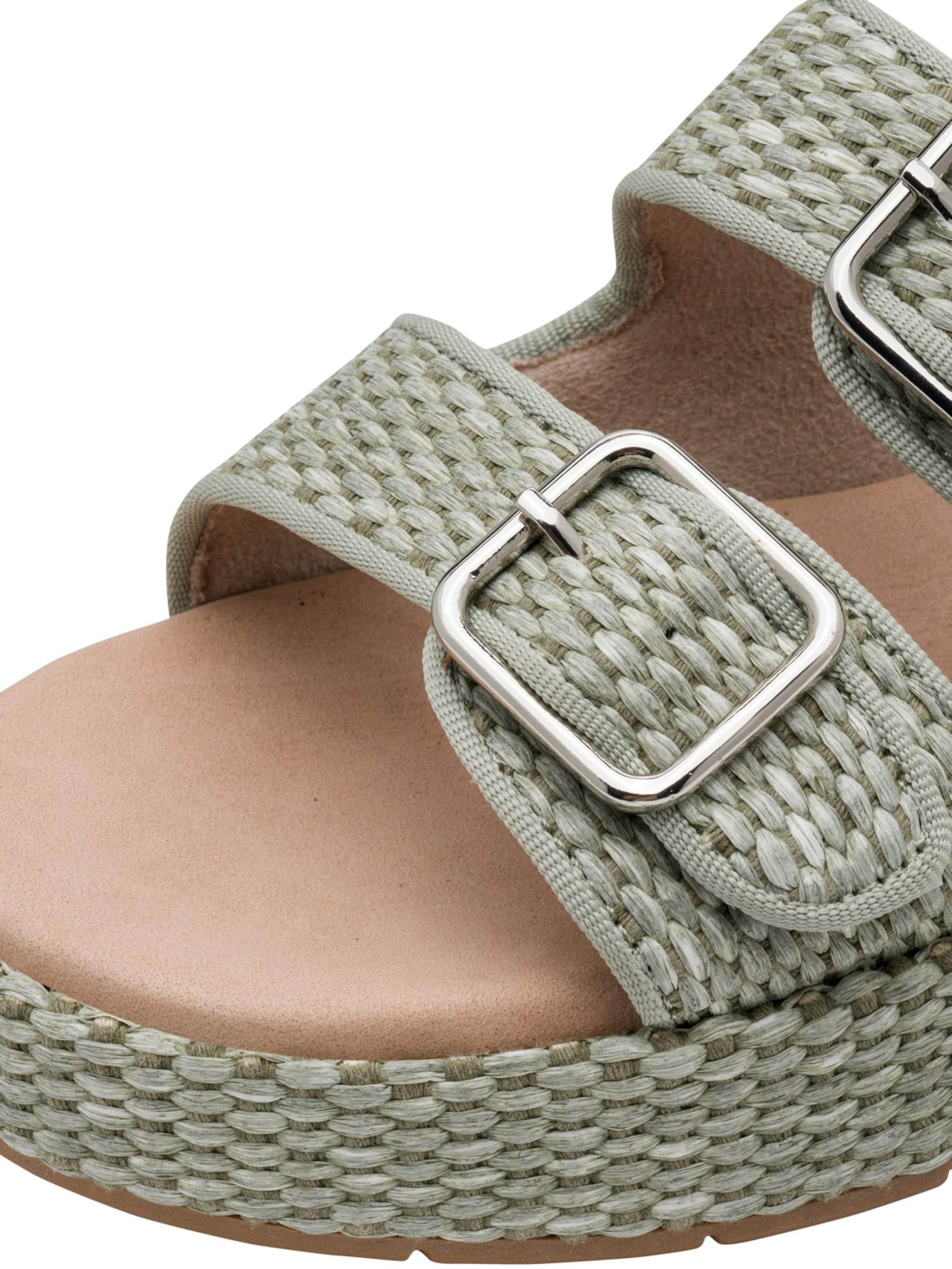 Tamaris Mule in Green