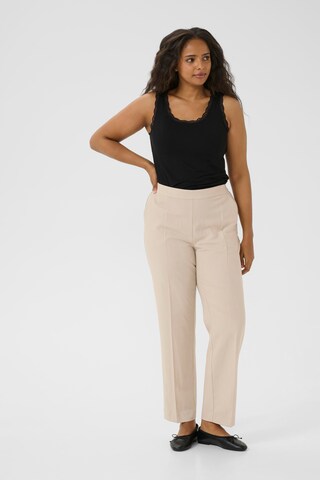 KAFFE CURVE Tapered Pantalon 'Sakira' in Beige