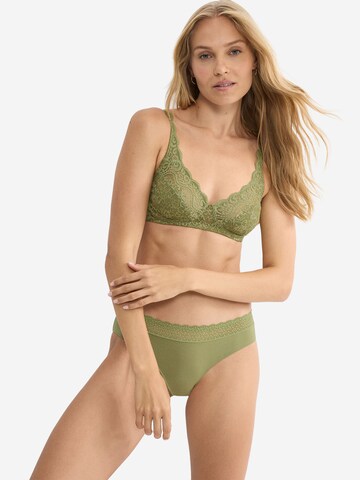 TRIUMPH Tai-Slip ' Red Label Feel of Modal ' in Grün