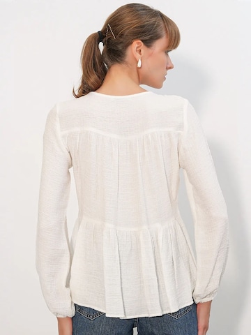 Bigdart - Blusa em branco