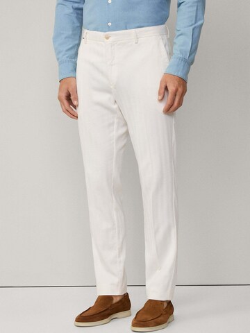 Hackett London Slimfit Chino 'Herringbone' in Wit: voorkant