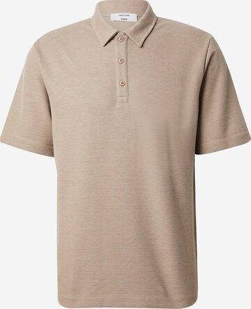 DAN FOX APPAREL T-shirt 'Aaron' i beige: framsida