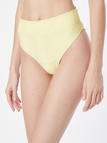 Pantaloncini per bikini di Cotton On Body in giallo: frontale