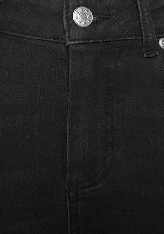 LASCANA Flared Jeans in Schwarz