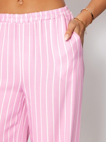 SASSYCLASSY Regular Pants in Pink