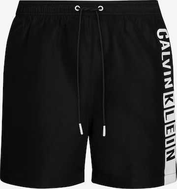 Calvin Klein Swimwear - Bermudas 'Intense Power' en negro: frente