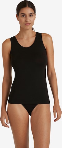 FALKE Undershirt in Black: front