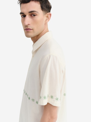 Thinking MU Regular fit Ing 'TOM' - fehér