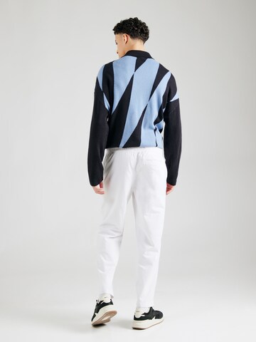 HOLLISTER Дънки Tapered Leg Панталон в бяло