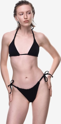 Balconnet Bikini 'Women's Merino Wool Triangle Bikini Set – Black' ZUBEK en noir : devant