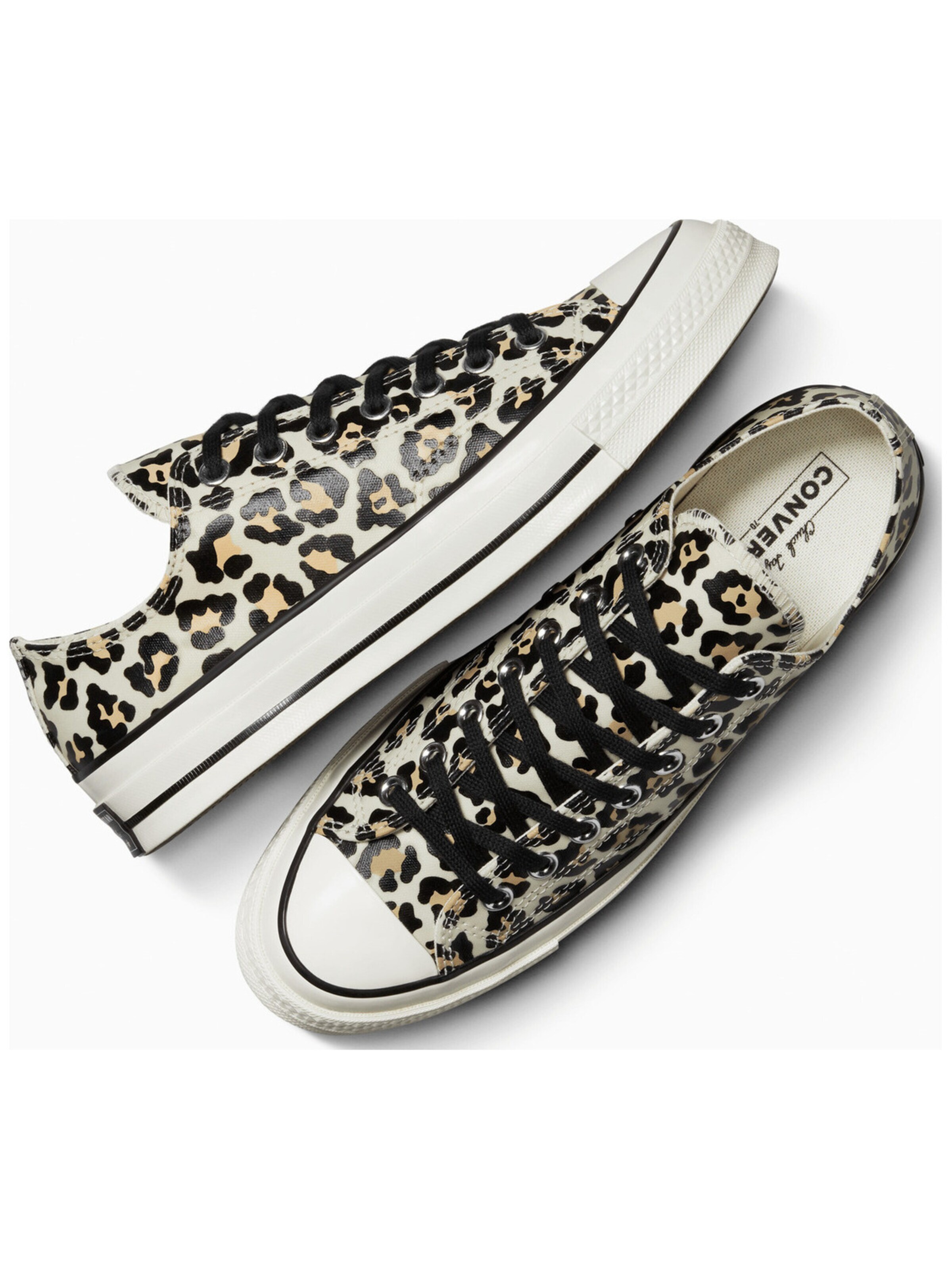 CONVERSE Platform trainers 'Converse Chuck 70 Glow-In-The-Dark Leopard Print' in Green