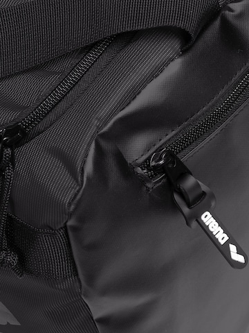 ARENA Urheilukassi 'ALL SET DUFFLE 40L' värissä musta