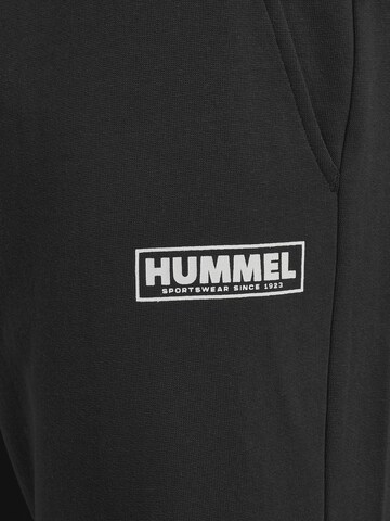 Hummel Regular Sporthose in Schwarz