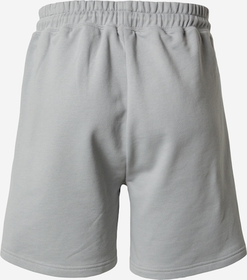 ABOUT YOU x Kingsley Coman Loosefit Shorts 'Nathan' in Grau