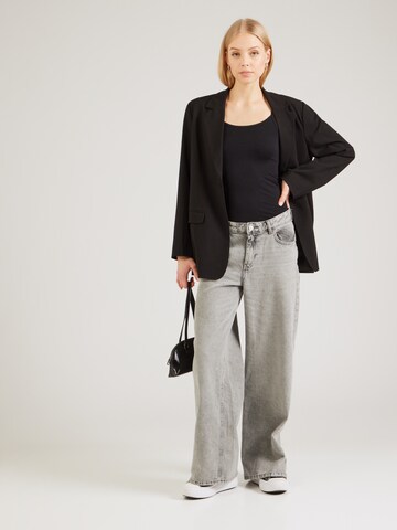JDY Top 'JDYMILA' in Black