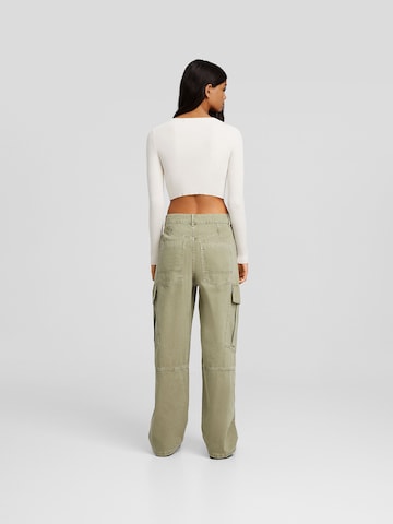 Bershka Wide leg Cargo jeans in Green