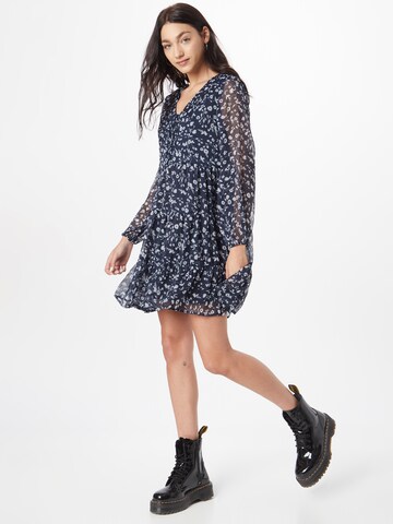 Robe 'Victoria' ABOUT YOU en bleu : devant