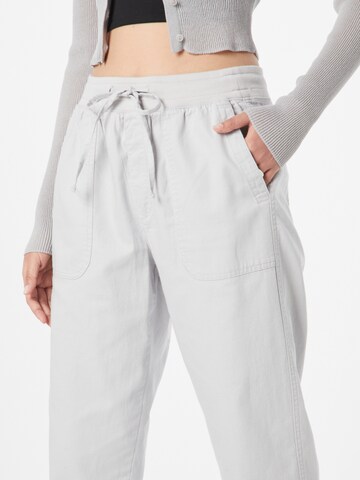 Effilé Pantalon GAP en gris