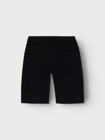 NAME IT Regular Shorts 'ROSE' in Schwarz