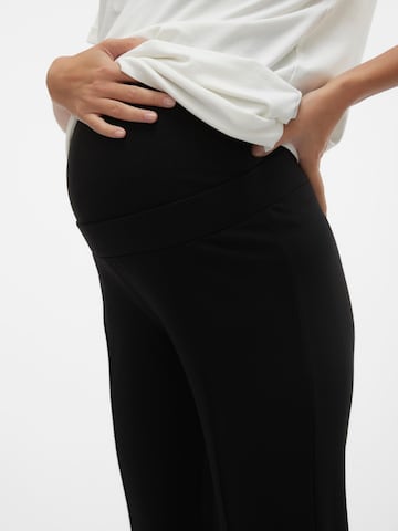 MAMALICIOUS - Acampanado Pantalón 'LIF PINTUCK' en negro