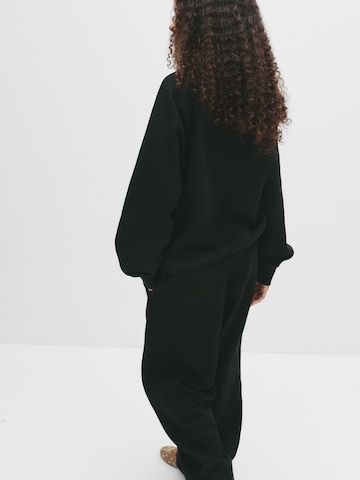 Felpa di Pull&Bear in nero