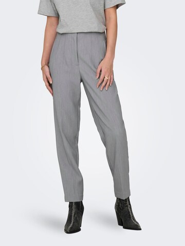 ONLY Tapered Pleated Pants 'RAVEN LIFE' in Grey: front