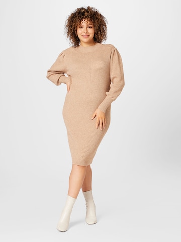 Rochie tricotat 'KATIA' de la ONLY Curve pe bej: față