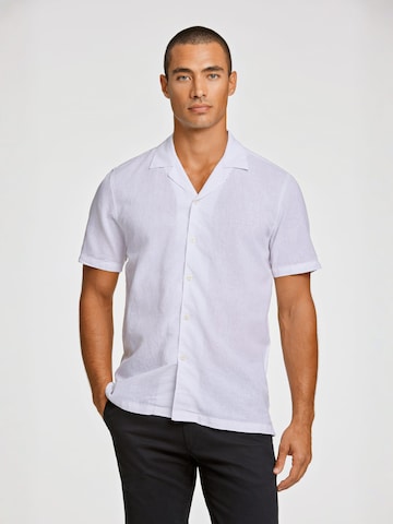 Lindbergh Regular fit Button Up Shirt in White