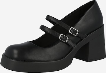 CALL IT SPRING Pumps in Black: front