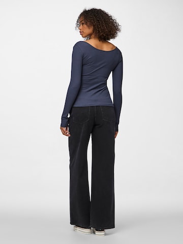 T-shirt 'Kitte' PIECES en bleu