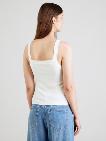 Top di Lee in bianco: dietro