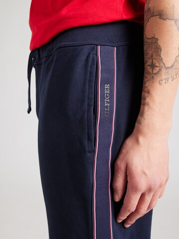 Tapered Pantaloni di TOMMY HILFIGER in blu