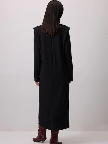 Robe 'Padded Basic Knitted Dress' Touché Privé en noir