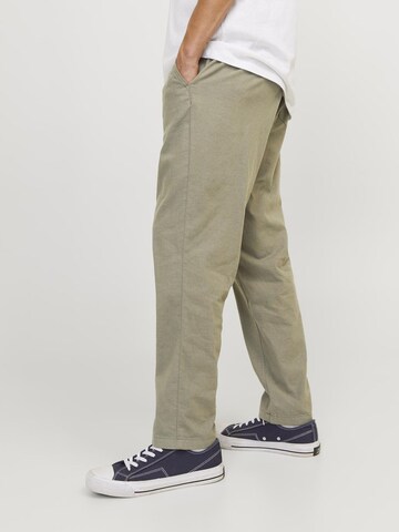 JACK & JONES Regular Pants in Green