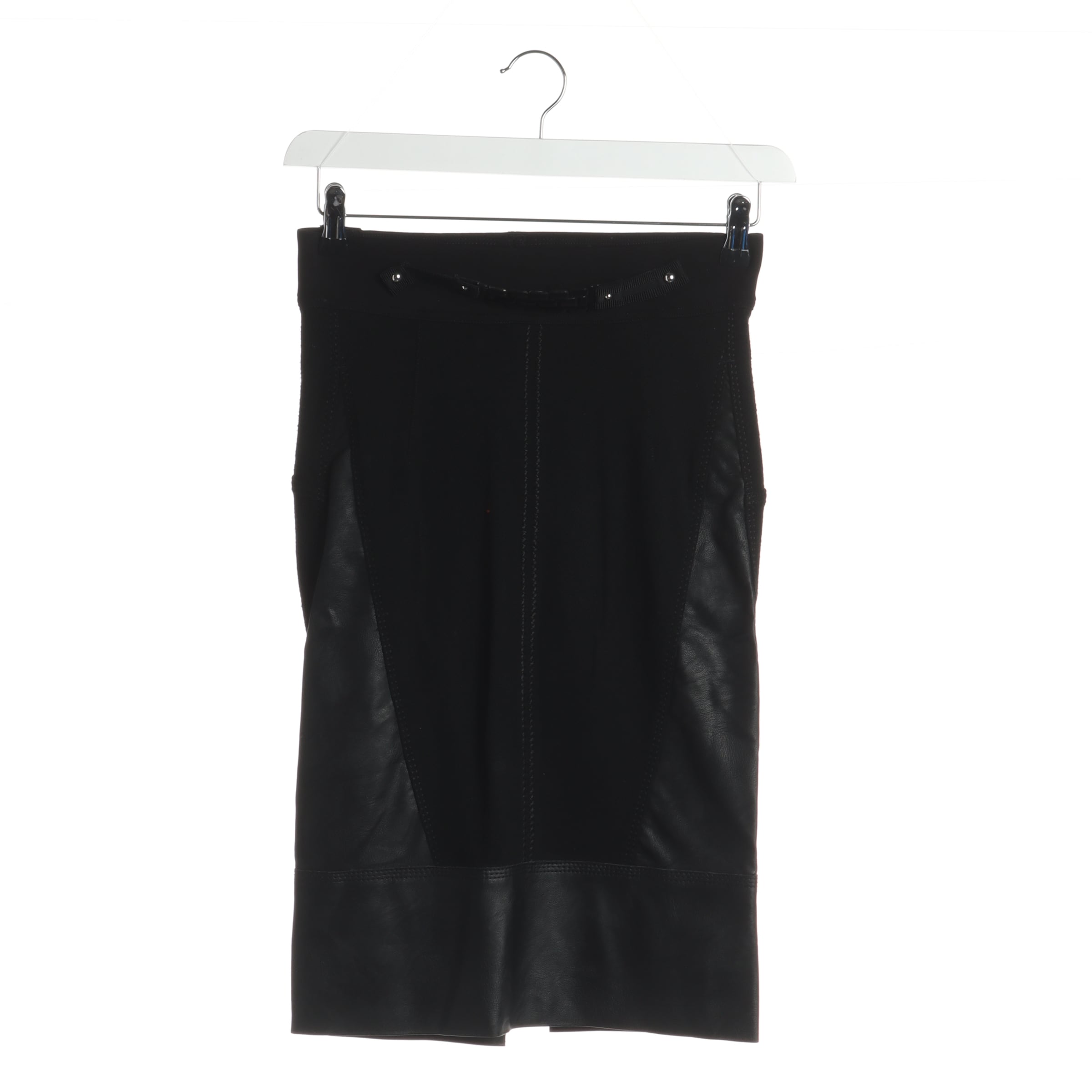 High Use Skirt in S in Black: front