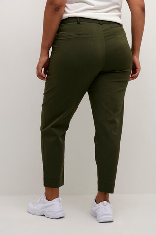 KAFFE CURVE Skinny Chino in Groen