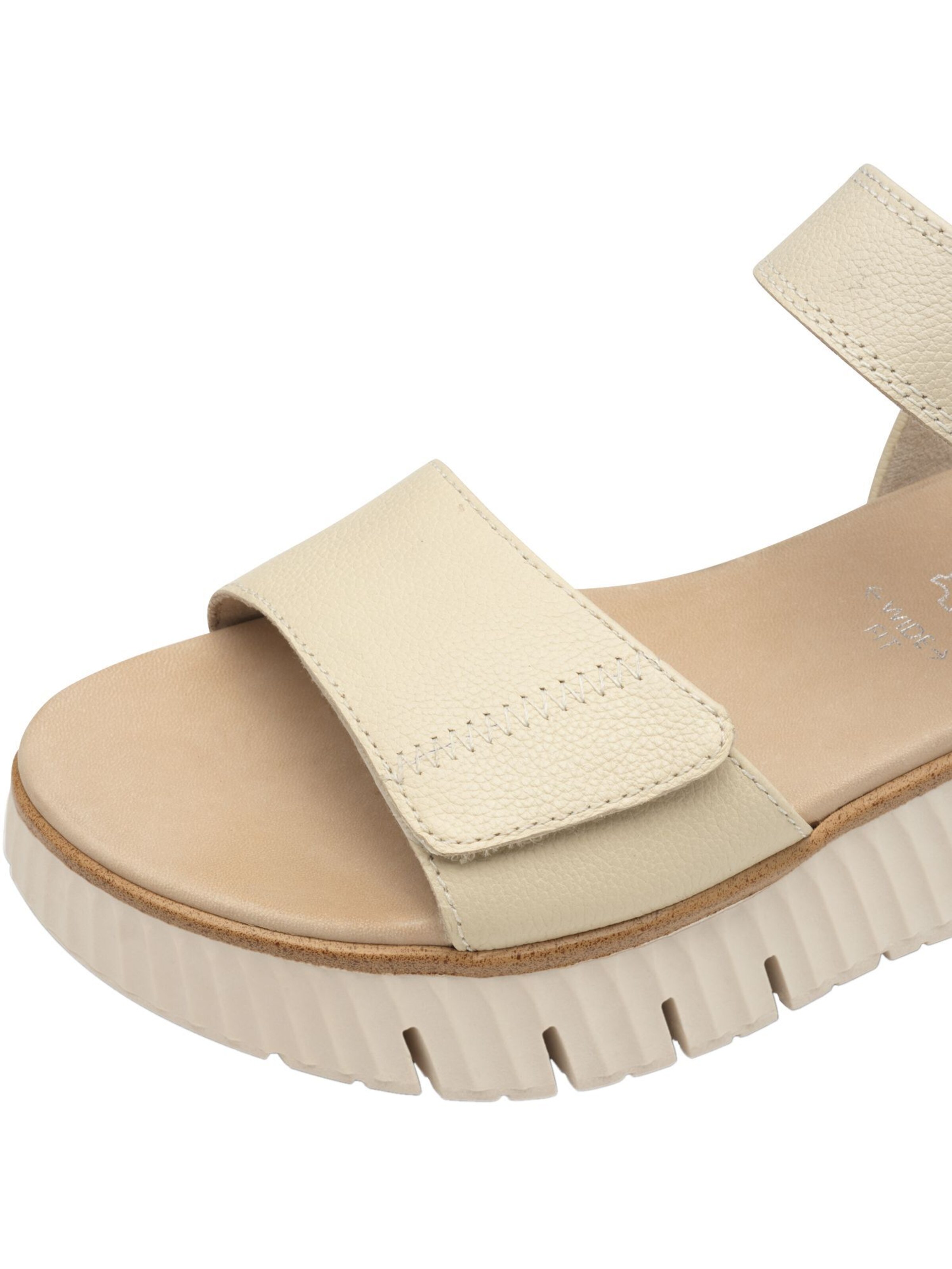Tamaris Wide Fit Sandals in Beige