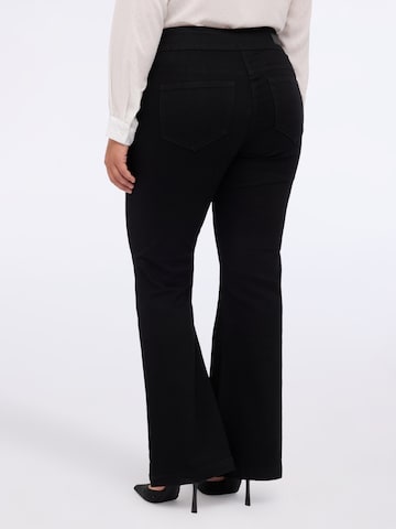 Flared Jeans di Fiorella Rubino in nero