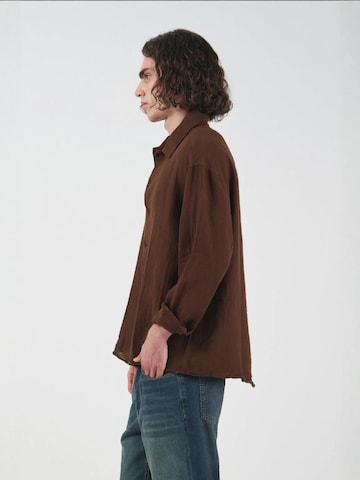Giesto Shirt in Bruin: voorkant