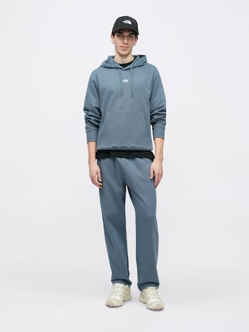 THE NORTH FACE Tréning póló 'ESSENTIAL' - szürke