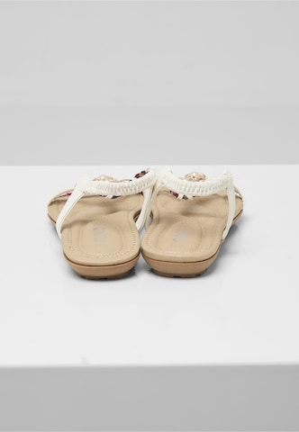 Sandales 'Wiliam UN008' Cloud5ive en blanc