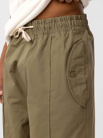 Regular Pantaloni 'Tony' de la Dandalo pe verde