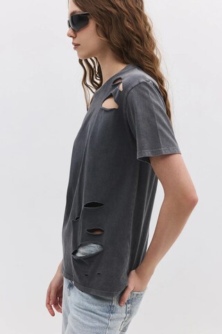 No Matter What Shirt in Grey