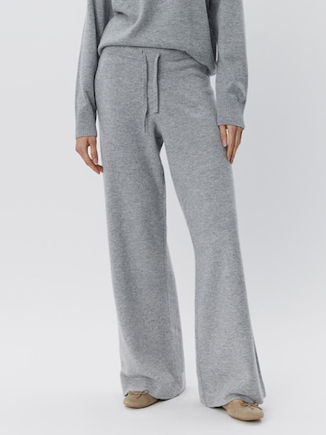 Largi Pantaloni de la Sofie Schnoor pe gri: față