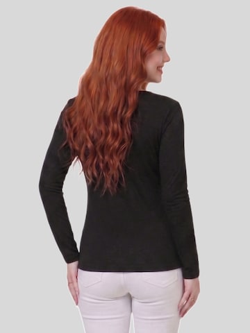 Top 'Women Shirt' di LapaPlus in nero