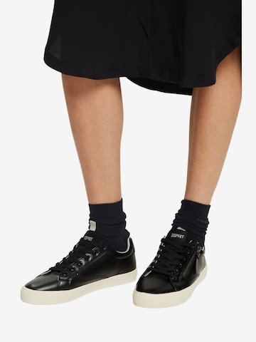 ESPRIT Sneakers in Black: front