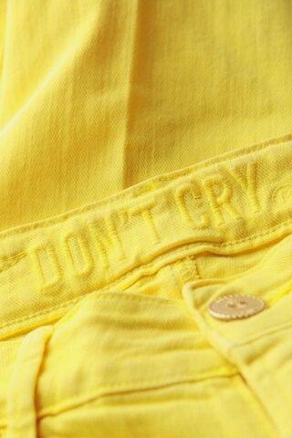 Don't Cry Jeans in 26 in Yellow