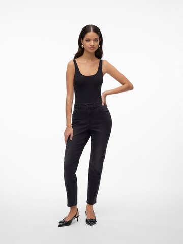 Slimfit Jeans 'YOURS' di VERO MODA in nero